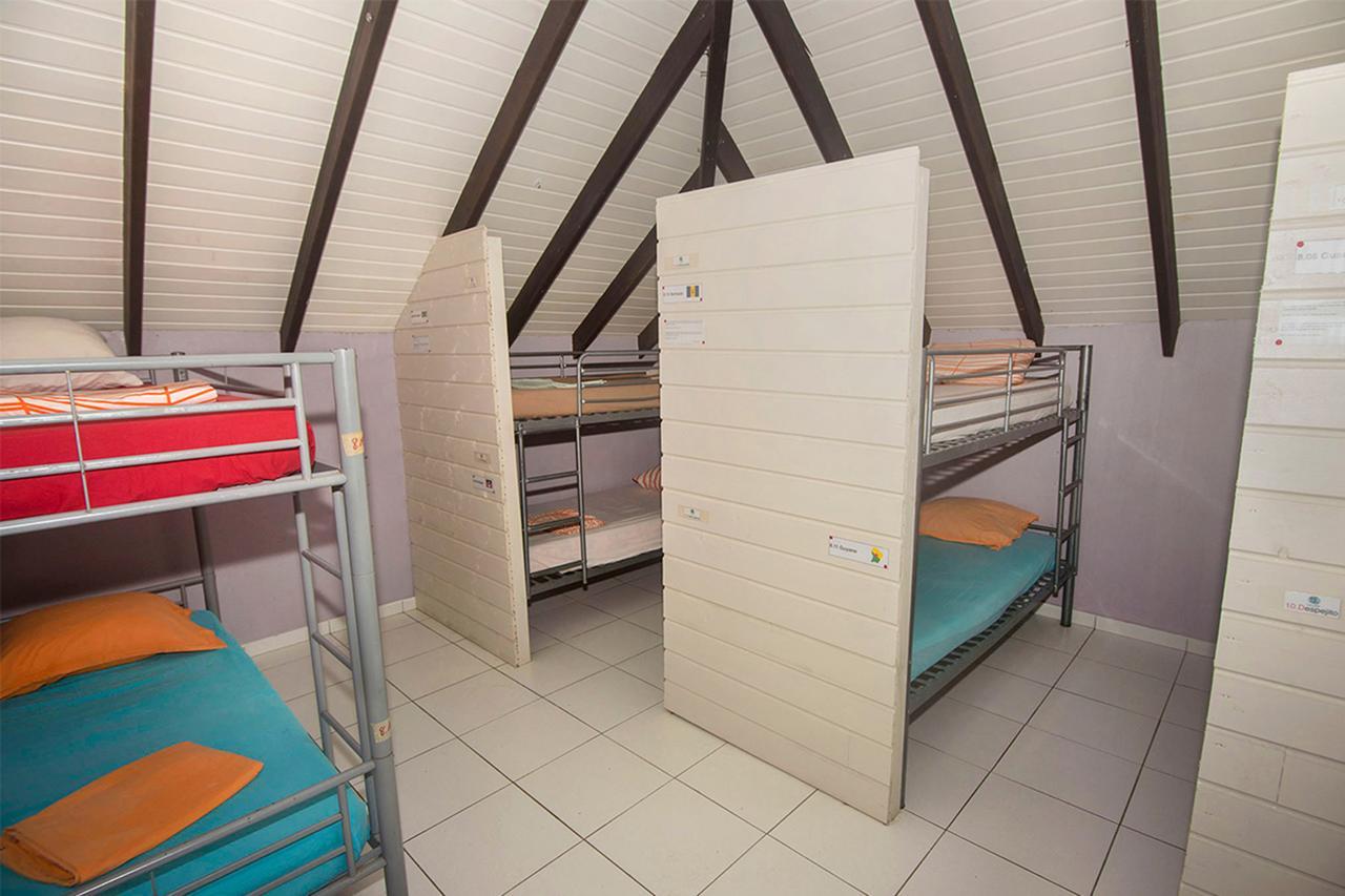 E.Gwada Hostel Ле Госие Екстериор снимка