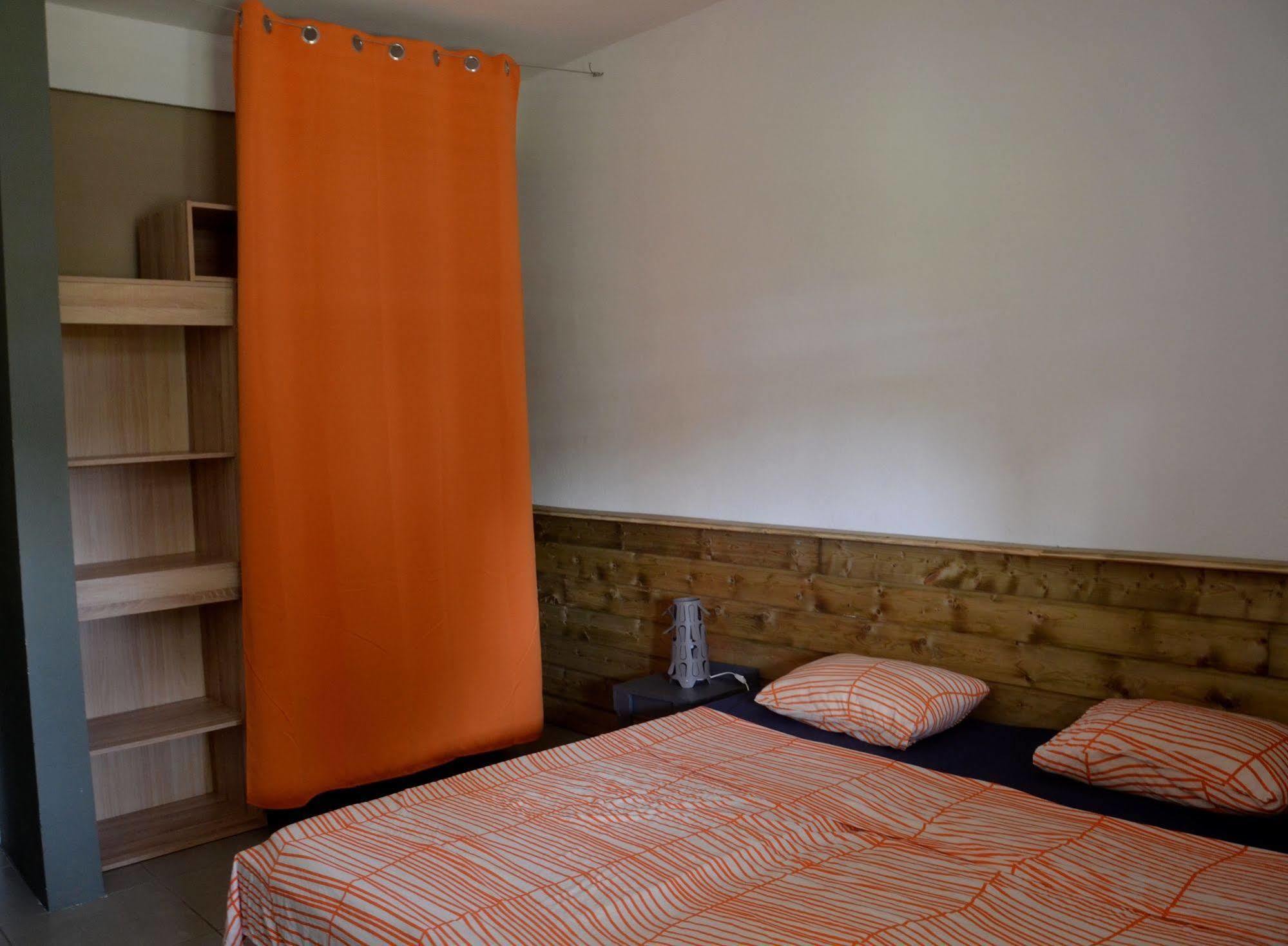 E.Gwada Hostel Ле Госие Екстериор снимка